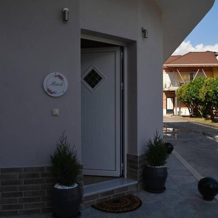 Marieli Apartment Perama  外观 照片
